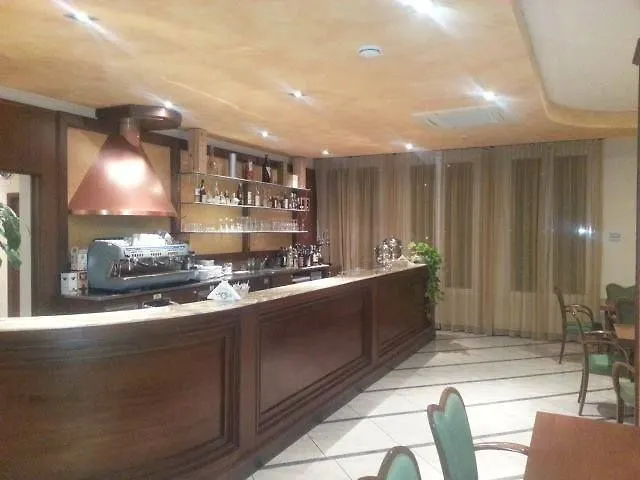 康特沃尔德酒店 酒店 蒙特奇奥艾米利亚